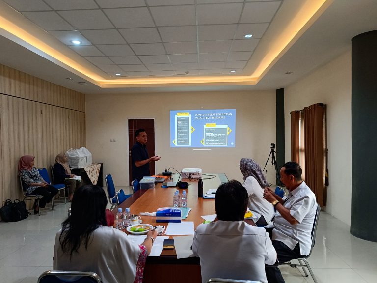 PT Decaaindo Surya Persada Raih Penghargaan Inovasi Teknologi Terbaik di Inotek Award 2023 Jawa Timur