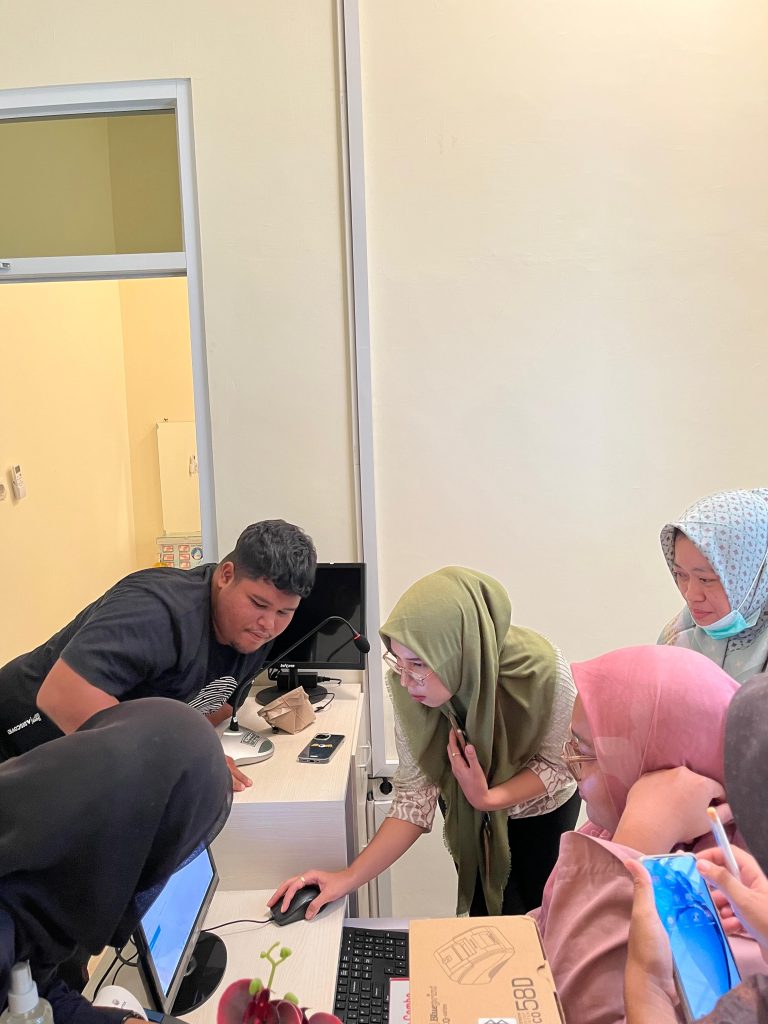 Pengembangan Aplikasi Apotek di Klinik Ananda