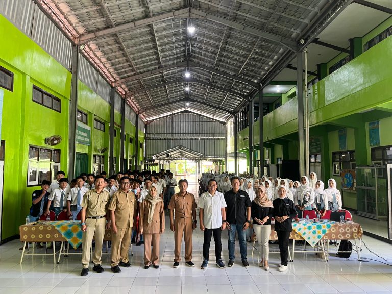Decaa.id dan SMK Ngadirojo Kolaborasi Kembangkan Soft Skill Siswa TKJ